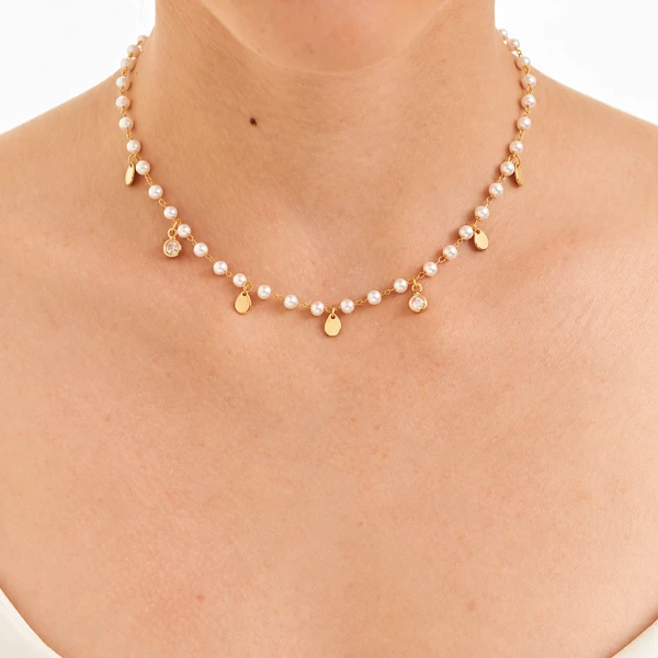 Colar Perolinhas com Zircônias Penduradas em Dourado