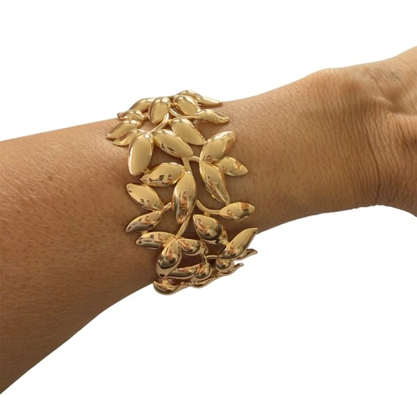 Bracelete Folhas em Dourado