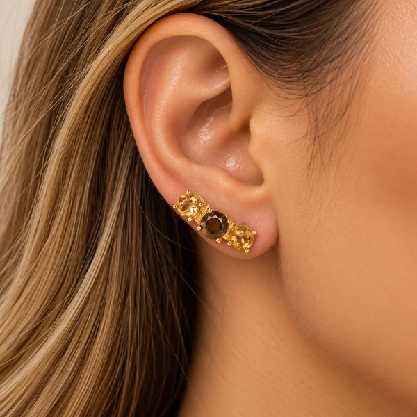 Brinco Earhook Brown e Citrinos em Dourado