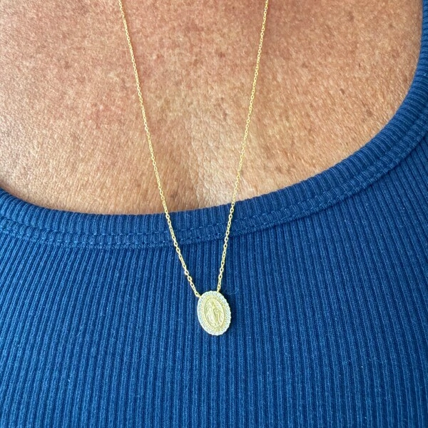 Escapulário N Sra das Graças com Zircônias Banho de Ouro em Prata 925