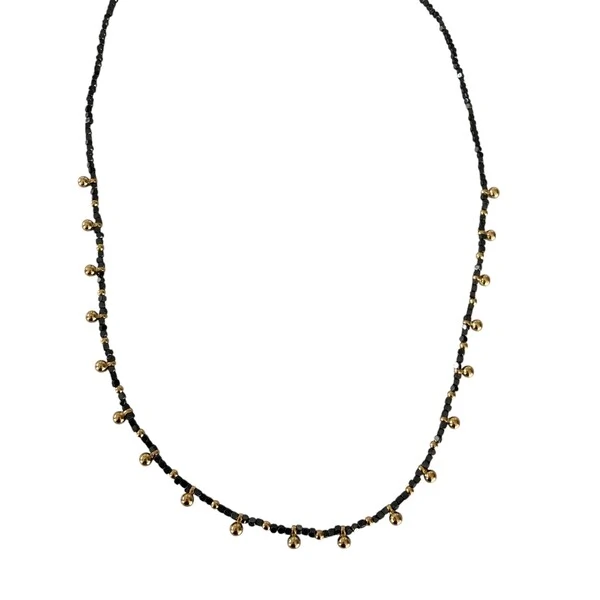 Chokker Hematita com Entremeios Dourados