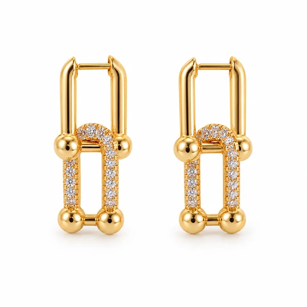 Brinco Clips liso e Cravejado em Dourado