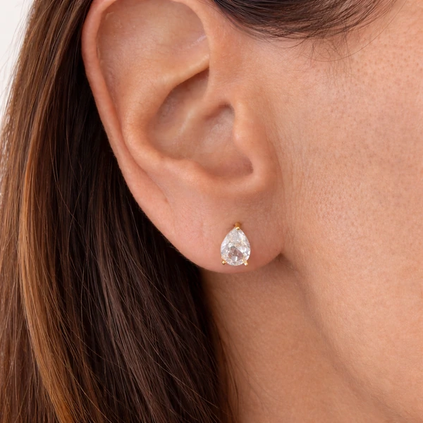 Brinco Solitário Gota em Dourado