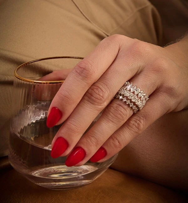 Aliança Zircônia Navetes 3X6MM em Rodio