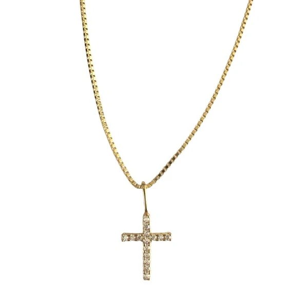 Colar com Cruzinha Cravejada com Zircônias em Dourado