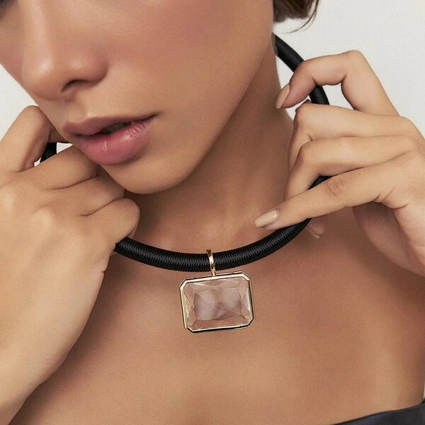 Colar Fio Grosso Preto