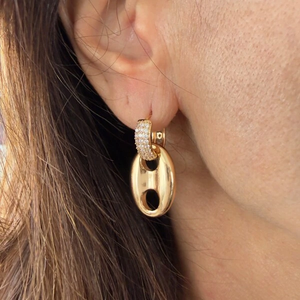 Brinco Elo Gucci com Base Cravejada com Zircônias em Dourado