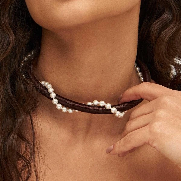 Colar Fio Grosso Preto