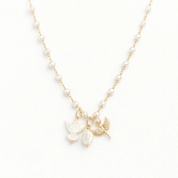 Colar Pérolas e Espírito Santo de Madreperola em Dourado