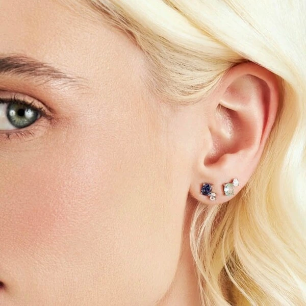 Brinco Citrino Oval com Ponto de Luz de Zircônia em Prata 925