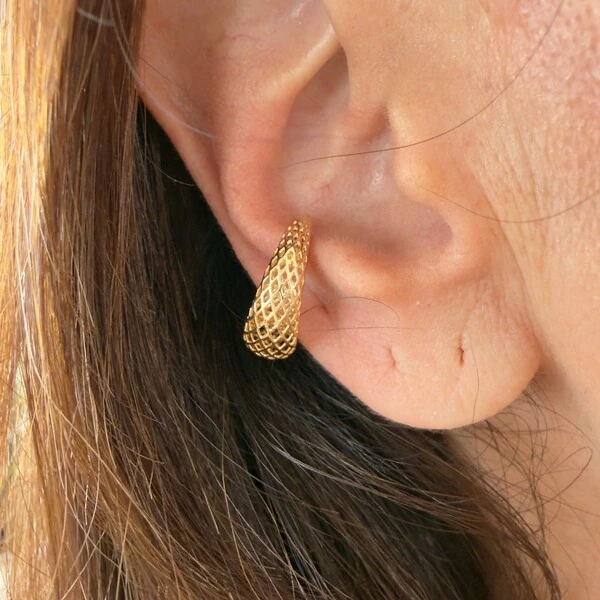 Piercing Fake Telinha em Dourado