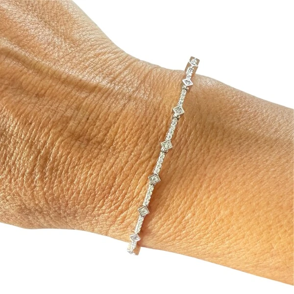 Pulseira Riviera Palito e Losango Cravejado com Zircônias em Ródio