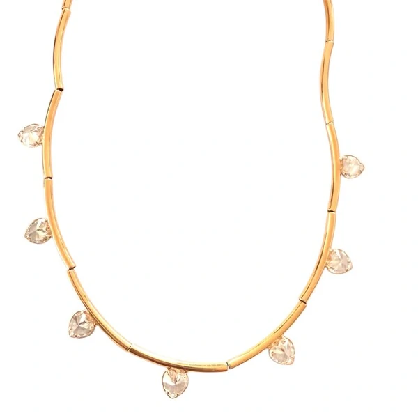 Colar Canutilhos Lisos Grandes com Corações de Zircônias em Dourado