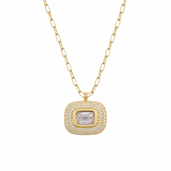 Colar Pingente Retangular Cravejado em Dourado