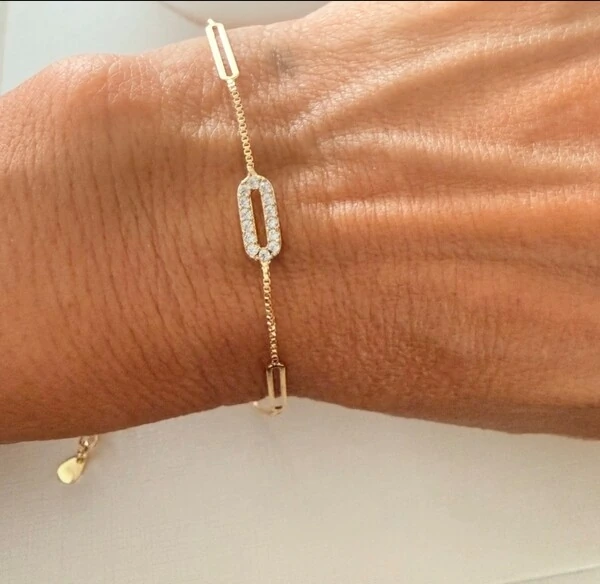 Pulseira Delicada com Retângulo Liso e Cravejado com Zircônias em Dourado