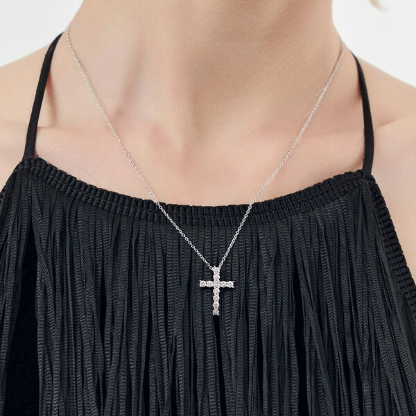Colar Cruz Moissanite em Prata 925 com Certificação GRA