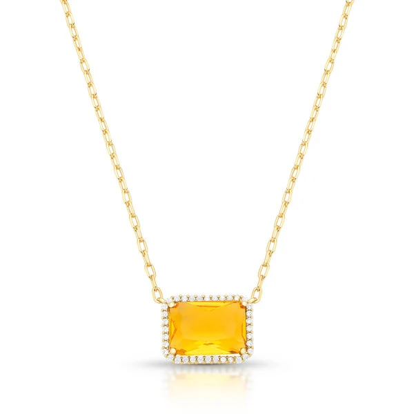 Colar Cartier com Pingente Retangular em Dourado