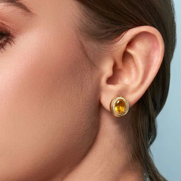Brinco Oval Com Morganita e Zircônias em Dourado