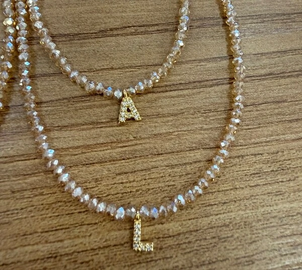 Colar Cristal Dourado com Letra Inicial Cravejada com Zircônias em Dourado