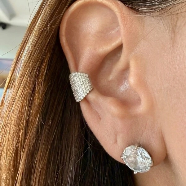 Piercing Fake Largo Cravejado com Zircônias em Rodio