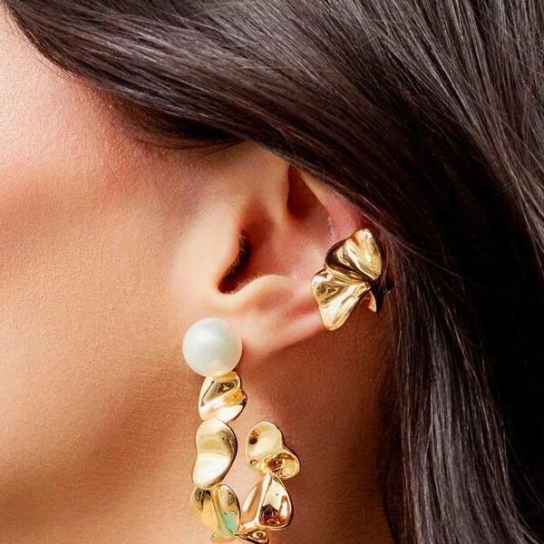 Piercing Fake 2 Corações Lisos em Dourado