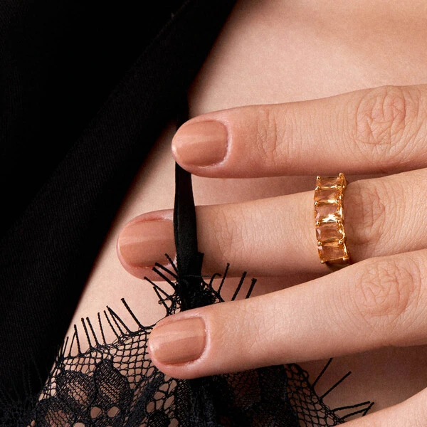 1/2 Aliança de Citrino em Dourado