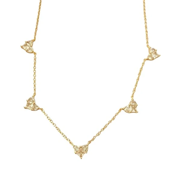 Colar com 5 Corações de Zircônias em Dourado