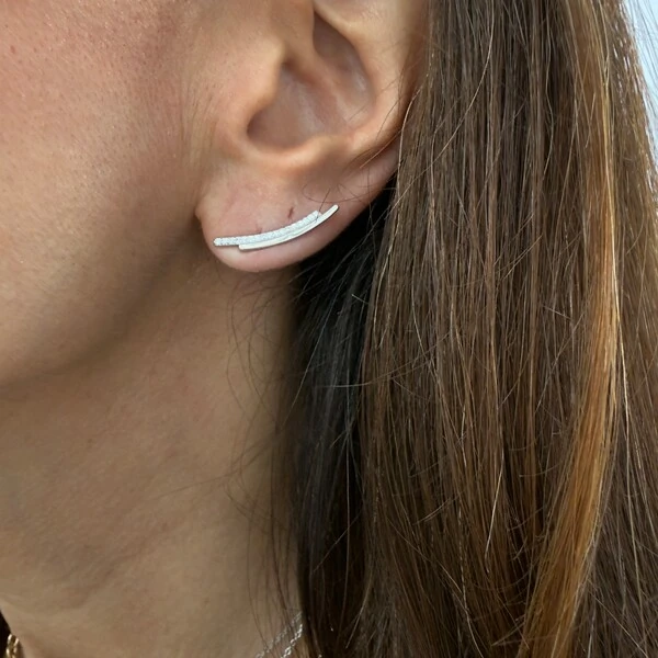 Brinco Earcuff Filete Liso e Cravejado com Zircônias em Prata 925