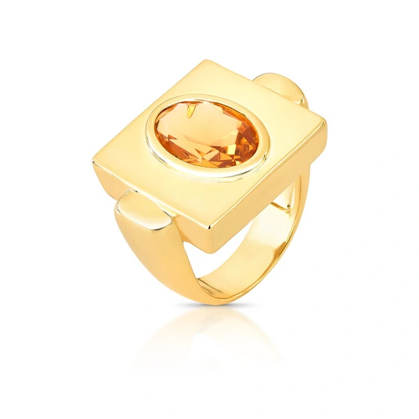 Anel Quadrado com Citrino Oval em Dourado