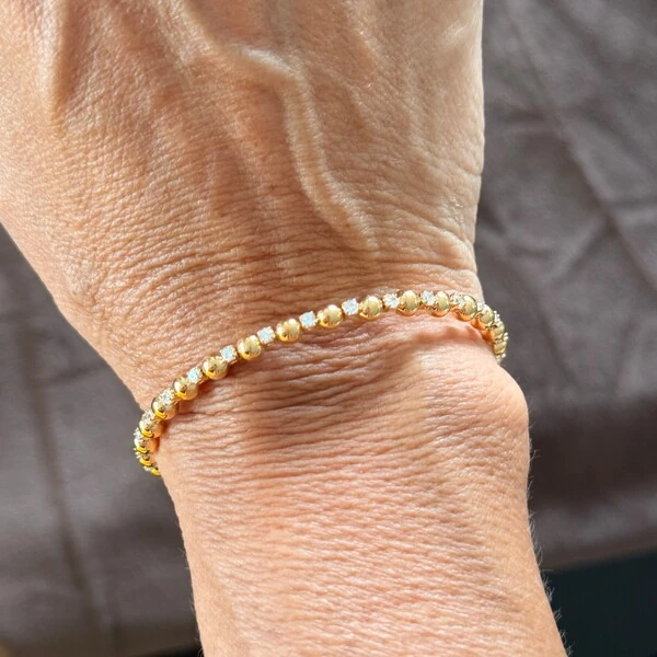 Bracelete Bolinhas com Zircônias em Dourado