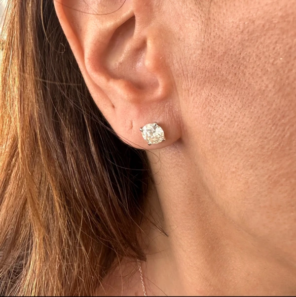 Brinco Solitário Moissanite 8,0 mm 2ct em Prata 925