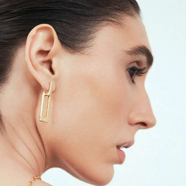 Brinco Retângulo Pendurado Dourado