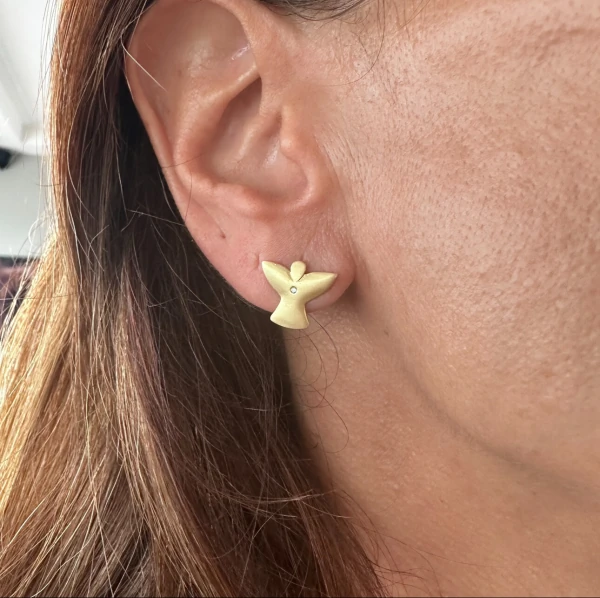 Brinco Espírito Santo Acetinado em Dourado