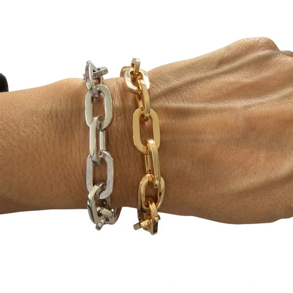 Pulseira Elos Longos e Chatos Fecho Cravejado