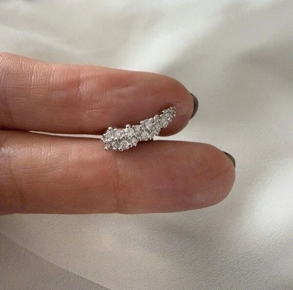 Piercing Fake Asa Cravejada com Zircônias