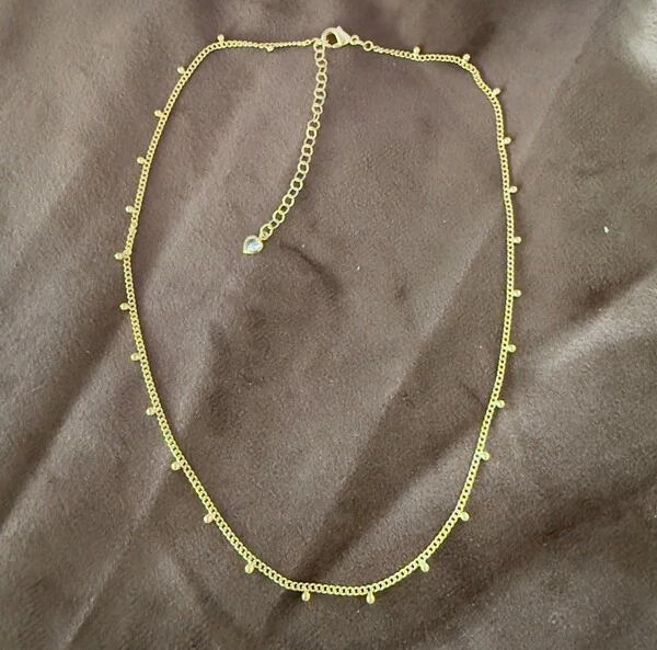 Colar Chokker Mini Bolinhas Penduradas em Dourado