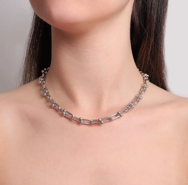 Colar Clips com Fecho Boia em Ródio