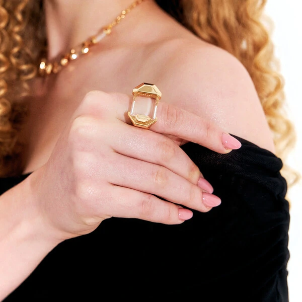 Anel Cristal Retangular em Dourado