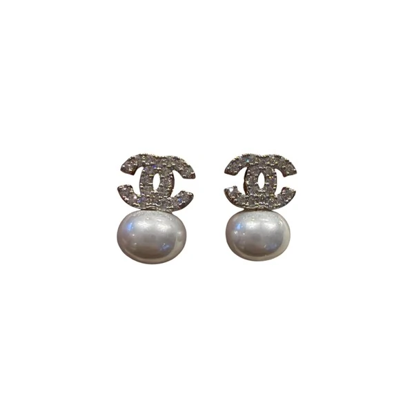Brinco 2 C’s Cravejado com Pérola Shell