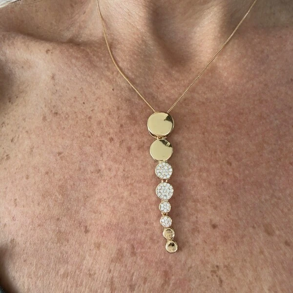 Colar Esferas Lisas e Cravejadas com Zircônias em Dourado