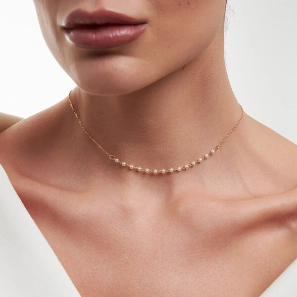 Colar Perolinhas Frontal em Dourado