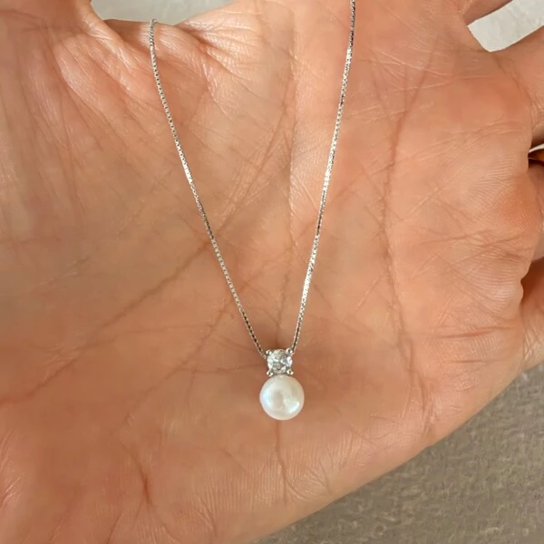 Colar Delicado Pérola Natural e Zircônia em Prata 925