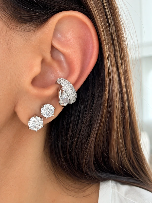 Piercing Fake Cravejado com Gota