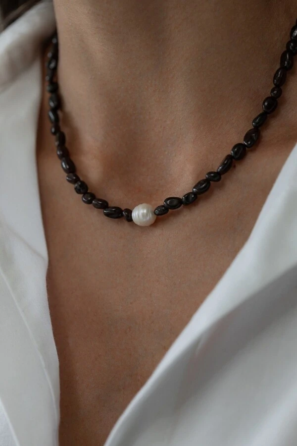 Colar Pedra Natural com Pérola de Água Doce em Ródio