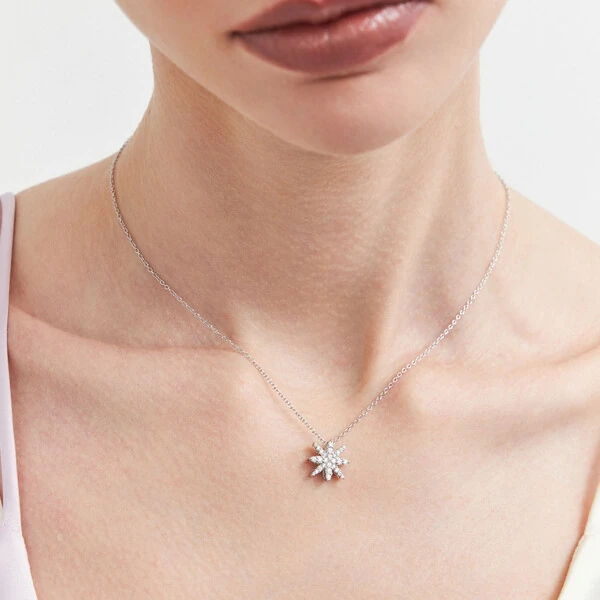 Colar Estrela Cravejada com Zircônias na Prata 925