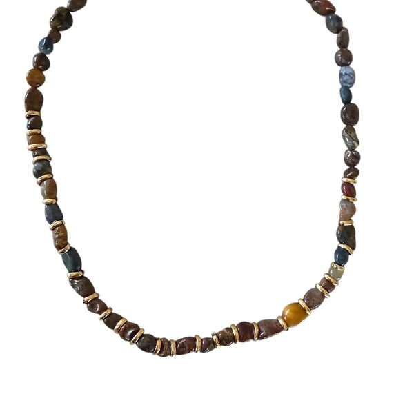 Colar Olho de Tigre com Entremeios Dourados