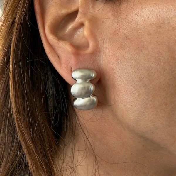 Brinco Earcuff Acetinado 3 Gomos