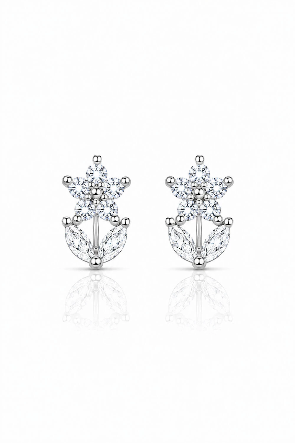Foto Brinco pequeno flor ouro 18k