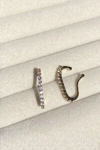 Fake Piercing Earhook Zircônias Dourado