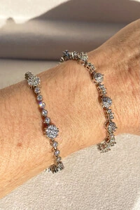 Pulseira Riviera Pequenas flores Zircônia